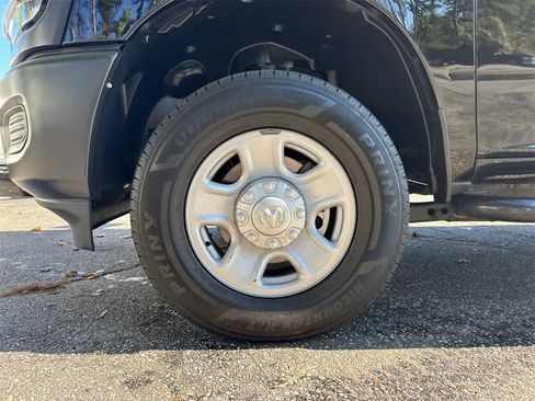 Used 2023 RAM 3500 Tradesman image 9