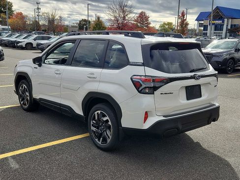 New 2025 Subaru Forester Premium image 3