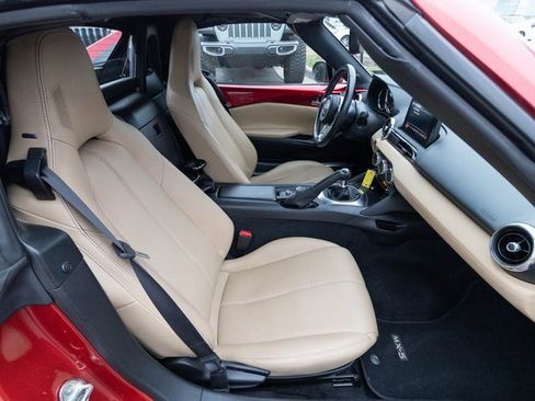Used 2020 MAZDA MX-5 Miata RF Grand Touring image 40