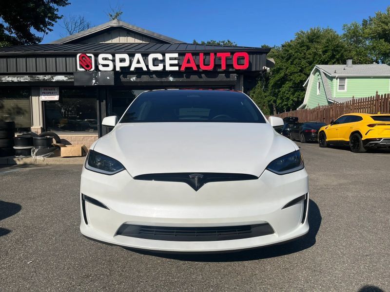 Used 2023 Tesla Model X Plaid AWD/4WD image 2