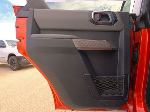 Used 2023 Ford Bronco Black Diamond image 29