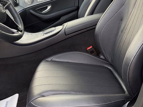 Used 2021 Mercedes-Benz E 350 4MATIC Sedan image 17