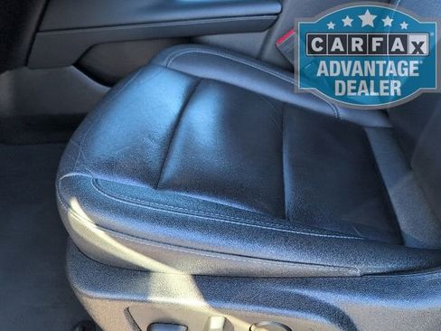 Used 2024 Chevrolet Suburban LT image 14