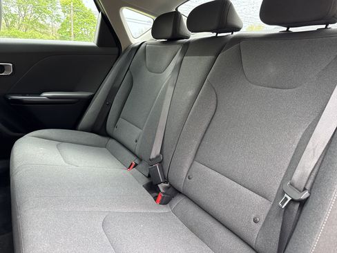 Used 2025 Kia K4 FWD image 13