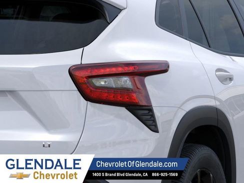 New 2026 Chevrolet Trax LT w/ Driver Confidence Package image 11