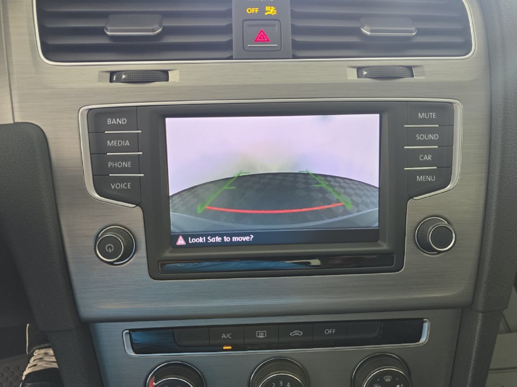 Used 2016 Volkswagen Golf S FWD image 19