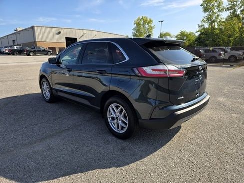 Used 2023 Ford Edge SEL w/ Convenience Package image 5