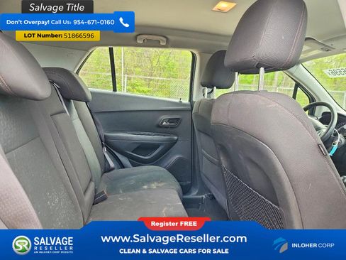 Used 2017 Chevrolet Trax LS AWD/4WD image 15