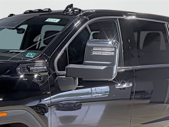 Used 2024 GMC Sierra 2500 Denali Ultimate AWD/4WD image 8