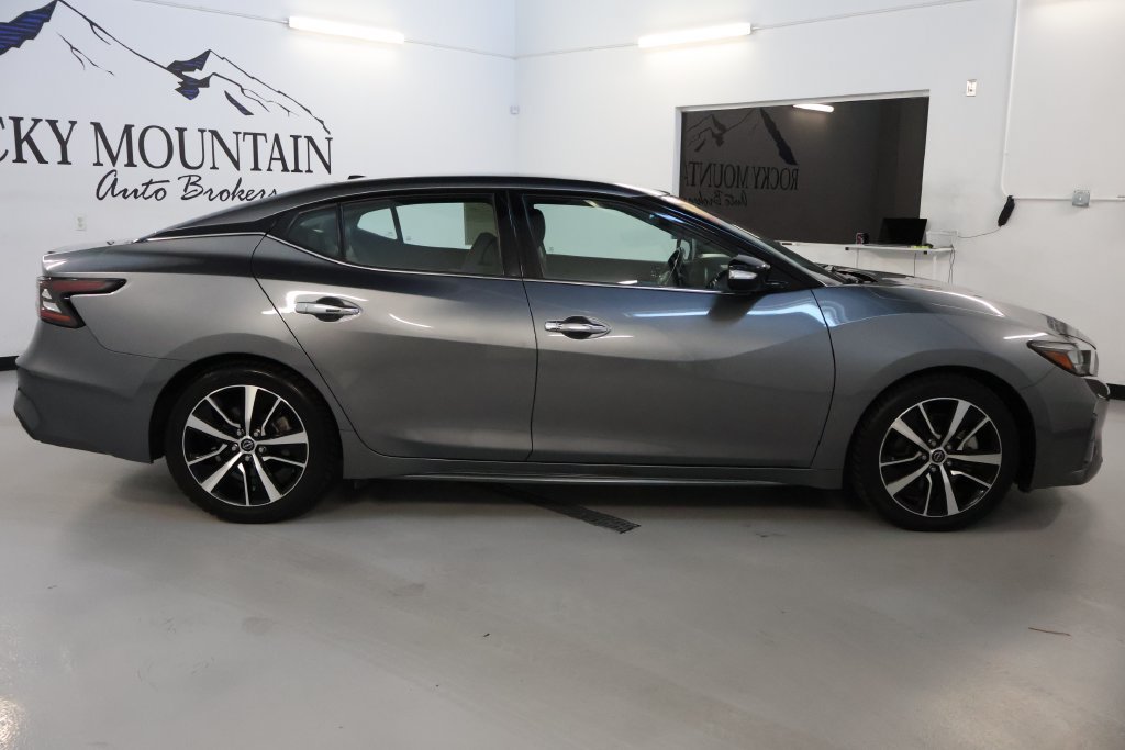 Used 2023 Nissan Maxima SV w/ Floor Mat Group FWD image 8