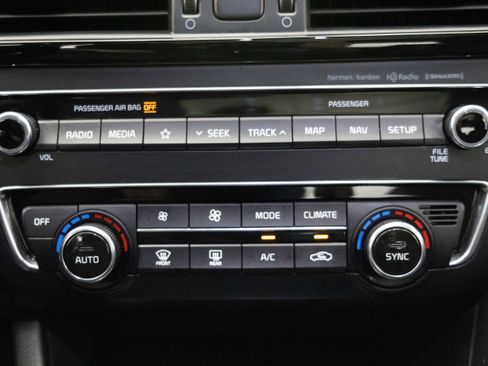Used 2020 Kia Optima Premium FWD image 36