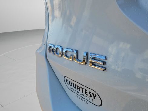 Certified 2017 Nissan Rogue SV w/ Midnight Edition image 36