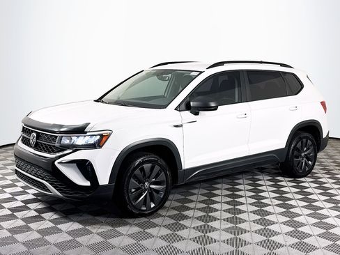 Used 2023 Volkswagen Taos S image 4