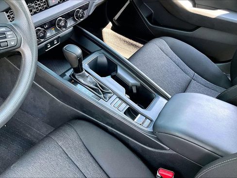 Used 2025 Honda Accord LX image 13