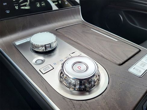 New 2026 Genesis G80 2.5T Advanced image 18