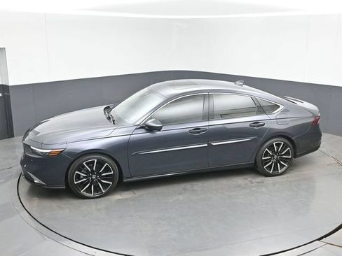 Used 2023 Honda Accord Touring image 37