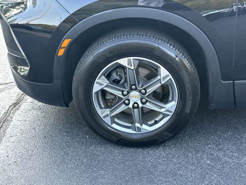 Certified 2023 Chevrolet Blazer LT w/ Convenience Package image 11