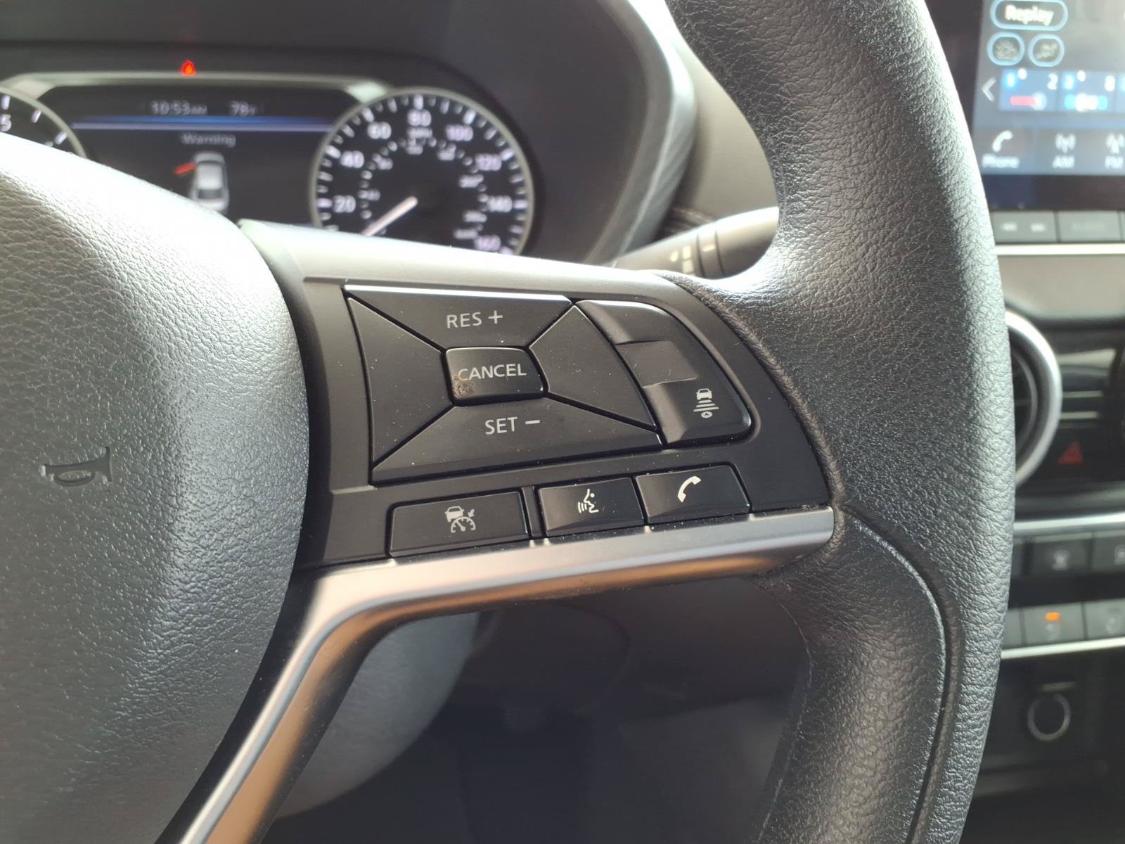 Used 2025 Nissan Sentra SV FWD image 16