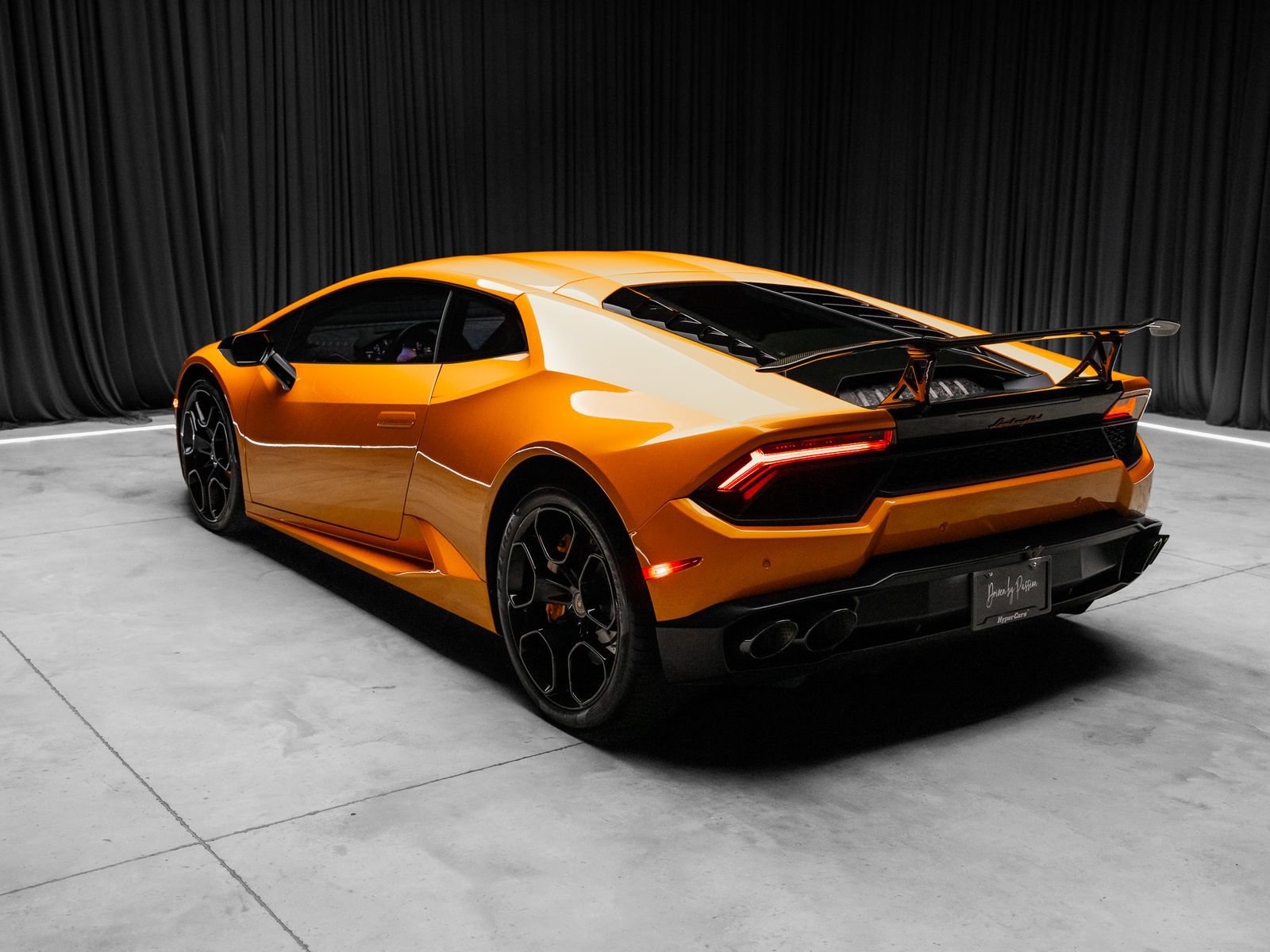 Used 2018 Lamborghini Huracan LP 580-2 RWD image 41