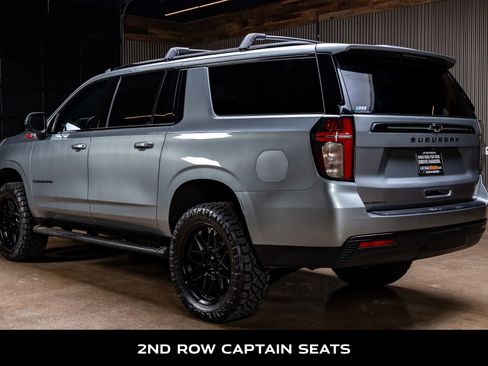 Used 2023 Chevrolet Suburban Z71 w/ Luxury Package image 7