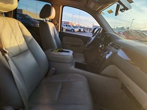 Used 2013 Chevrolet Tahoe LT w/ Texas Edition image 9