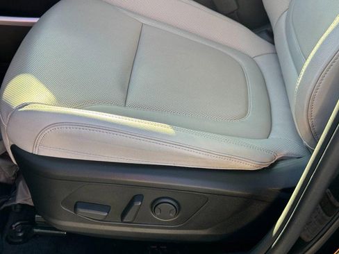 Used 2024 Hyundai Tucson Limited image 25