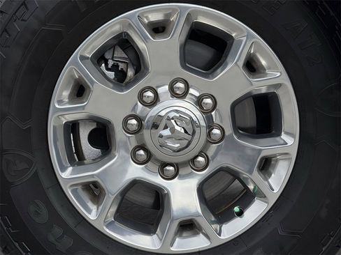 Used 2024 RAM 2500 Laramie image 9