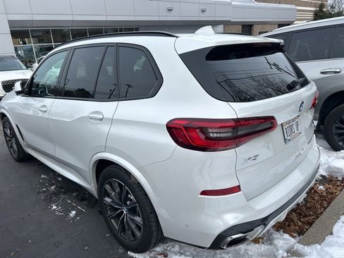 Used 2019 BMW X5 xDrive40i w/ M Sport Package image 2