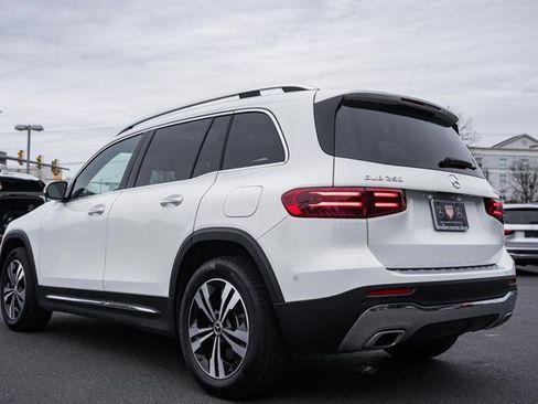 Certified 2025 Mercedes-Benz GLB 250 4MATIC image 5