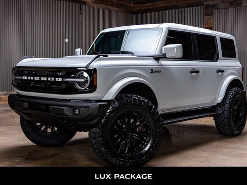 Used 2026 Ford Bronco Outer Banks AWD/4WD image 5