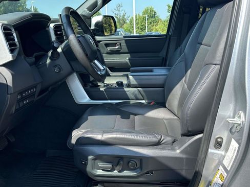 Used 2023 Toyota Tundra Platinum AWD/4WD image 4