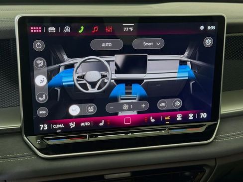 New 2026 Volkswagen Tiguan SE R-Line FWD image 17