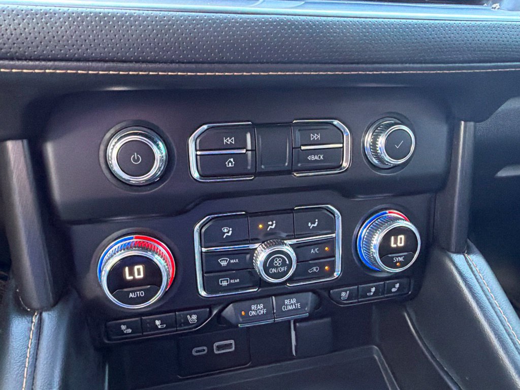 Used 2024 GMC Yukon AT4 AWD/4WD image 22
