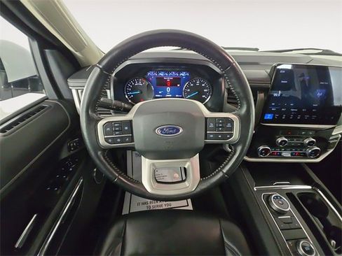 Certified 2023 Ford Expedition Max XLT image 12