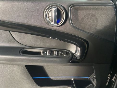 Used 2024 MINI Cooper Countryman S w/ Premium Package image 25