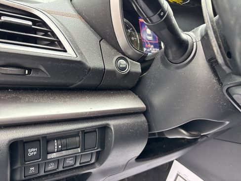 Used 2020 Subaru Crosstrek 2.0i Limited w/ Moonroof Package w/Navigation image 12