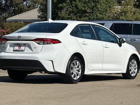 Used 2024 Toyota Corolla LE FWD image 4