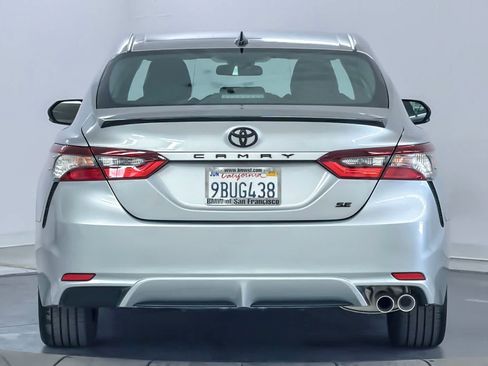 Used 2022 Toyota Camry SE w/ Carpet Mat Package (TMS) FWD image 7