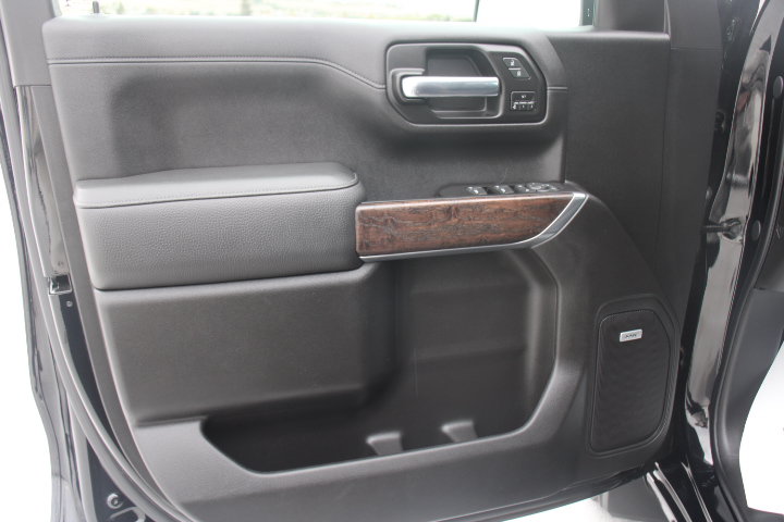 Used 2020 GMC Sierra 1500 Denali w/ Technology Package AWD/4WD image 12