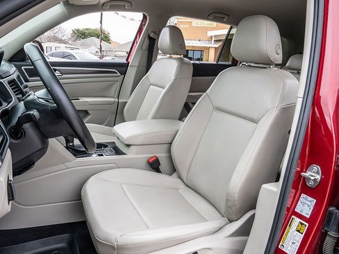 Used 2018 Volkswagen Atlas SE image 15