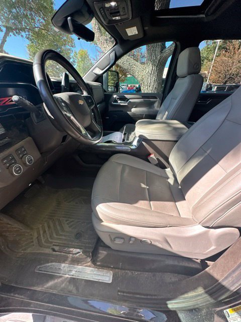 Used 2024 Chevrolet Silverado 2500 LTZ w/ LTZ Convenience Package AWD/4WD image 13