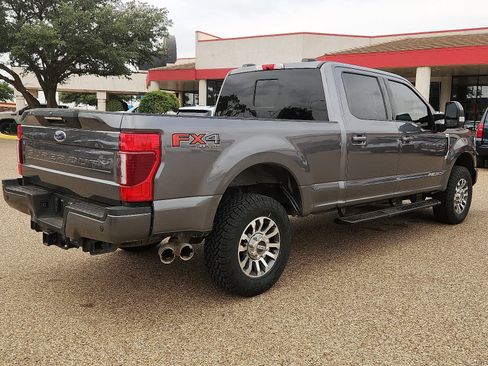 Used 2022 Ford F250 Lariat w/ Lariat Ultimate Package AWD/4WD image 4