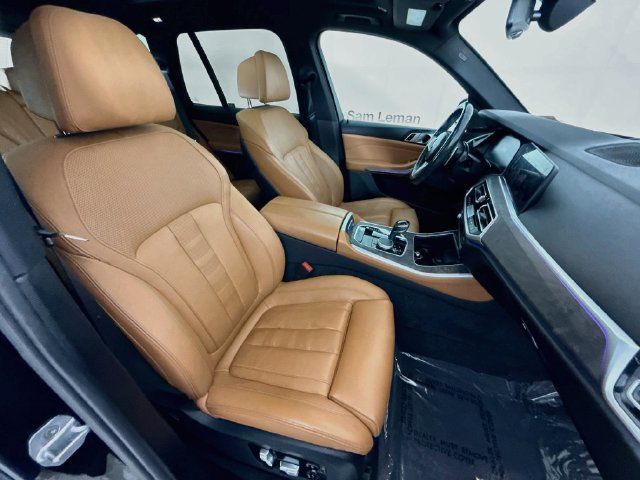 Used 2019 BMW X5 xDrive50i w/ M Sport Package AWD/4WD image 29