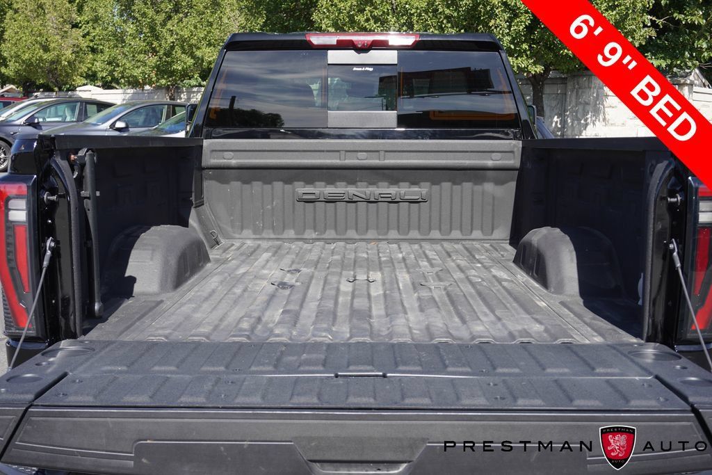 Used 2025 GMC Sierra 2500 AT4 w/ AT4 Premium Plus Package AWD/4WD image 7
