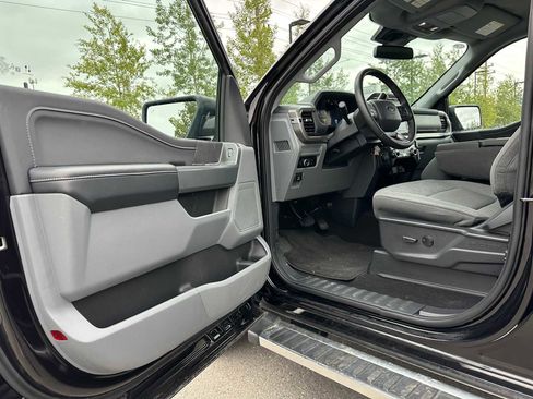 Used 2024 Ford F150 XLT w/ Tow/Haul Package image 19