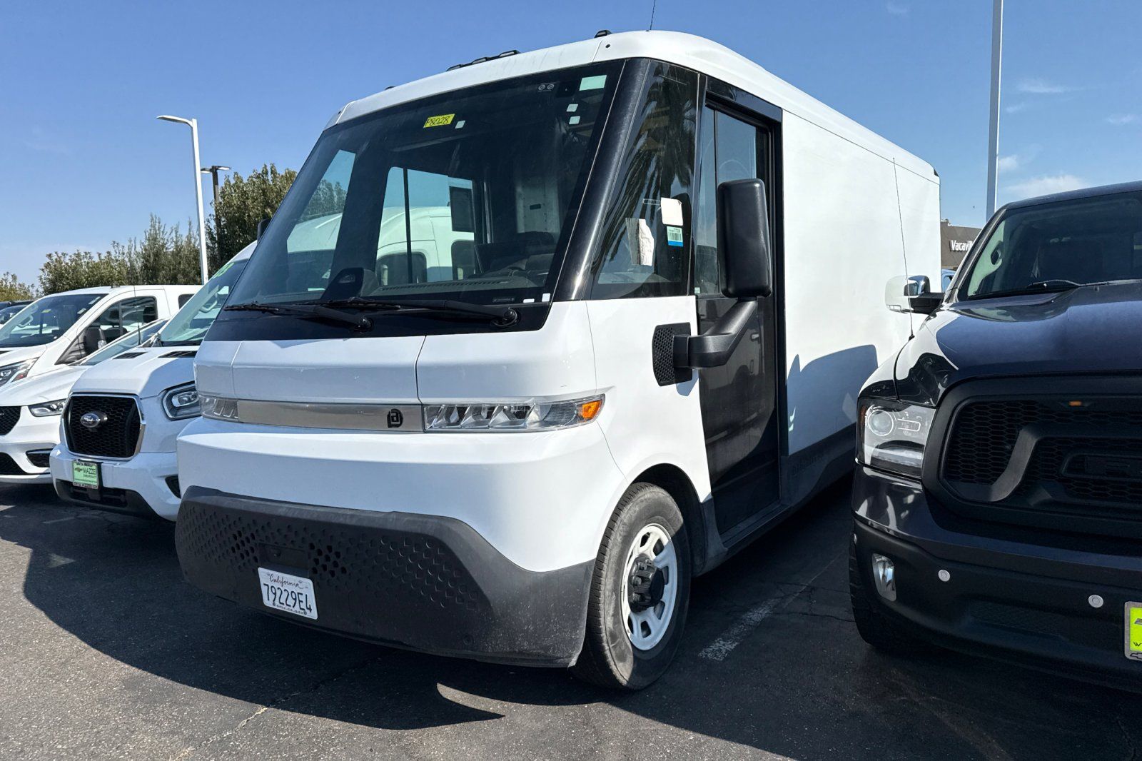 Used 2023 Chevrolet Brightdrop 600 w/ Active Safety Package 2 AWD/4WD image 2