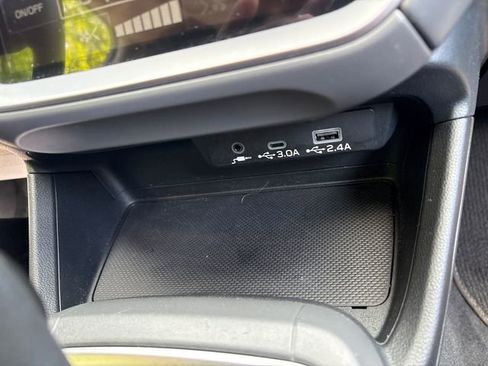Certified 2025 Subaru Crosstrek 2.0i Premium AWD/4WD image 34