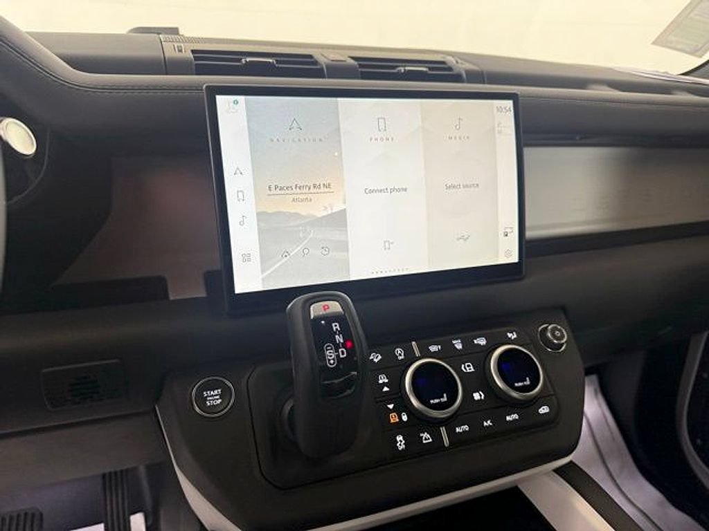 New 2025 Land Rover Defender 130 X-Dynamic SE AWD/4WD image 35