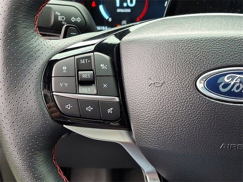 Certified 2025 Ford Explorer ST image 22