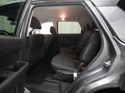 Used 2024 Nissan Pathfinder SV AWD/4WD image 15